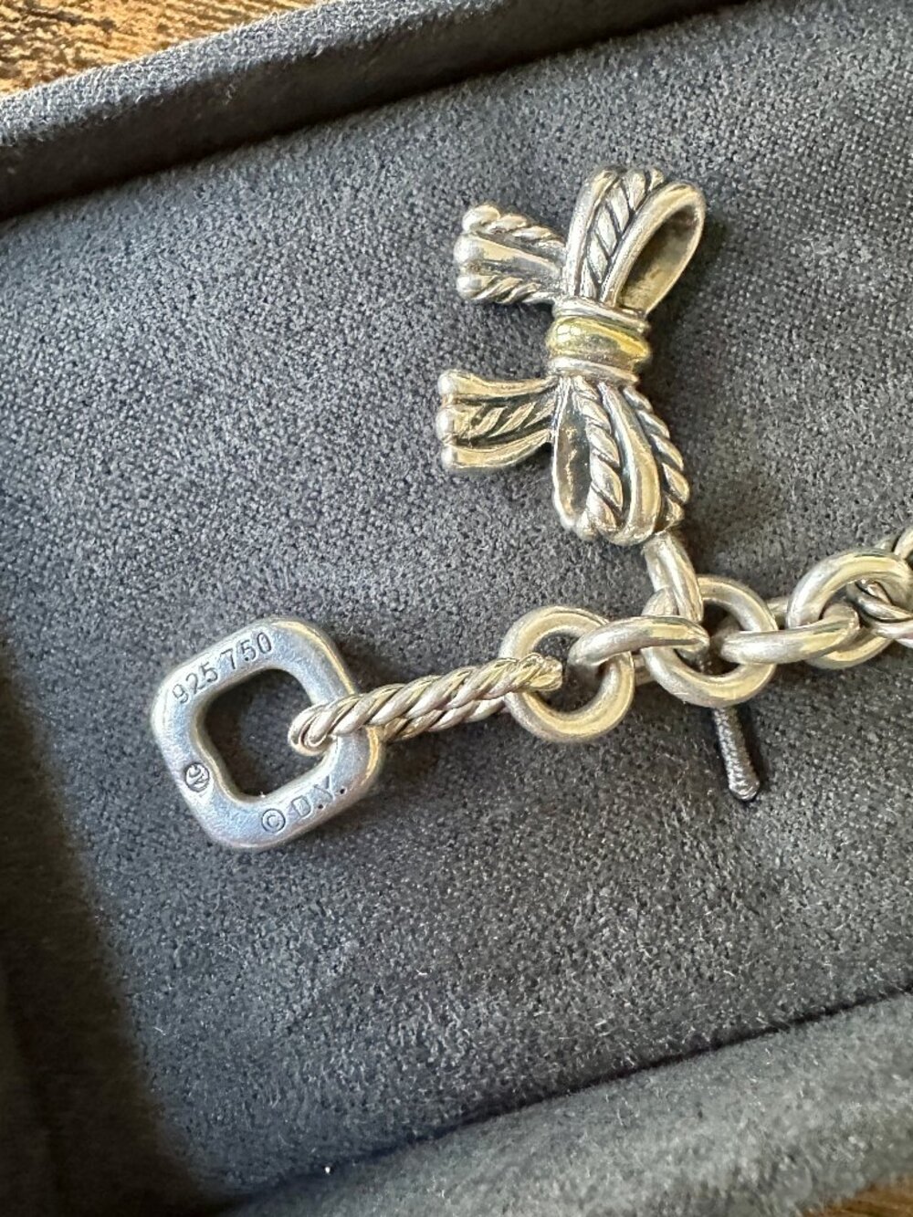 David Yurman Figaro Bracelet w/ Bow in Sterling Silver & 18K Yellow Gold - Med - Picture 7 of 13